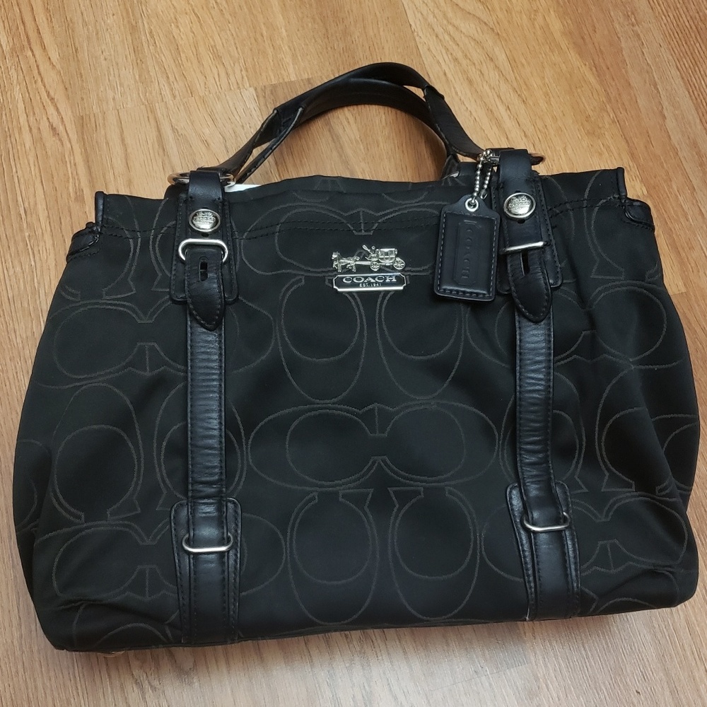 Couch should purse